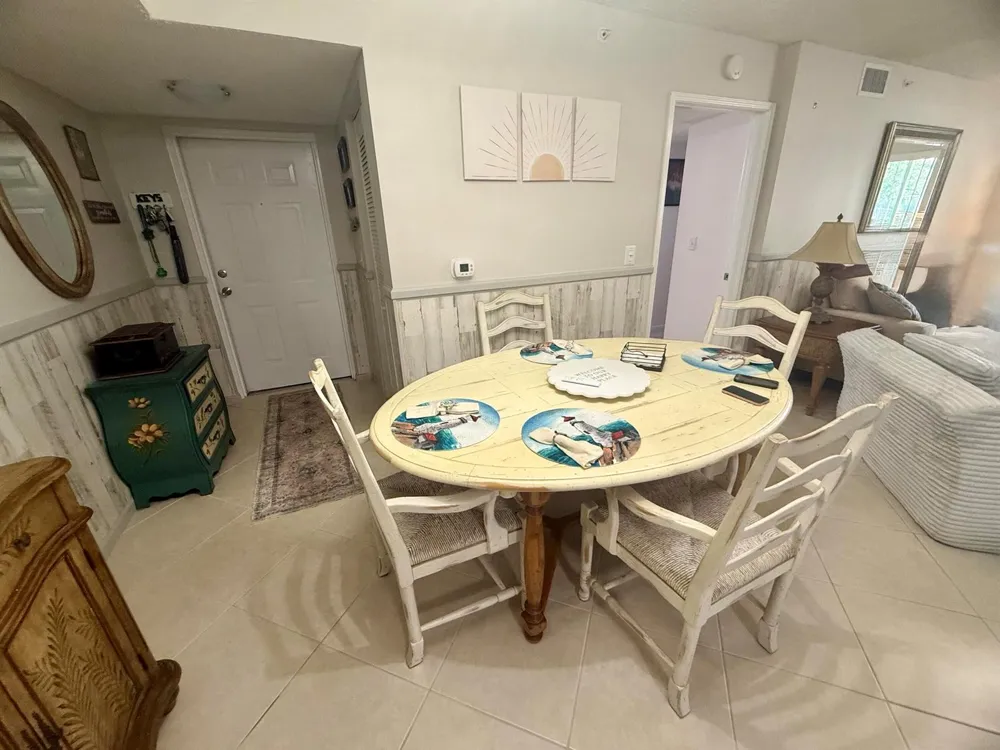 284 VILLAGE BOULEVARD #9207 Tequesta, FL 33469