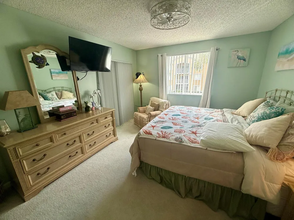 284 VILLAGE BOULEVARD #9207 Tequesta, FL 33469