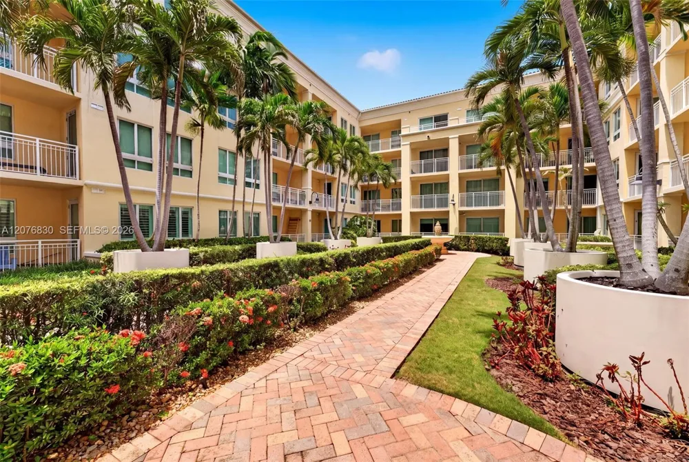 7350 SW 89th St #721S Miami, FL 33156