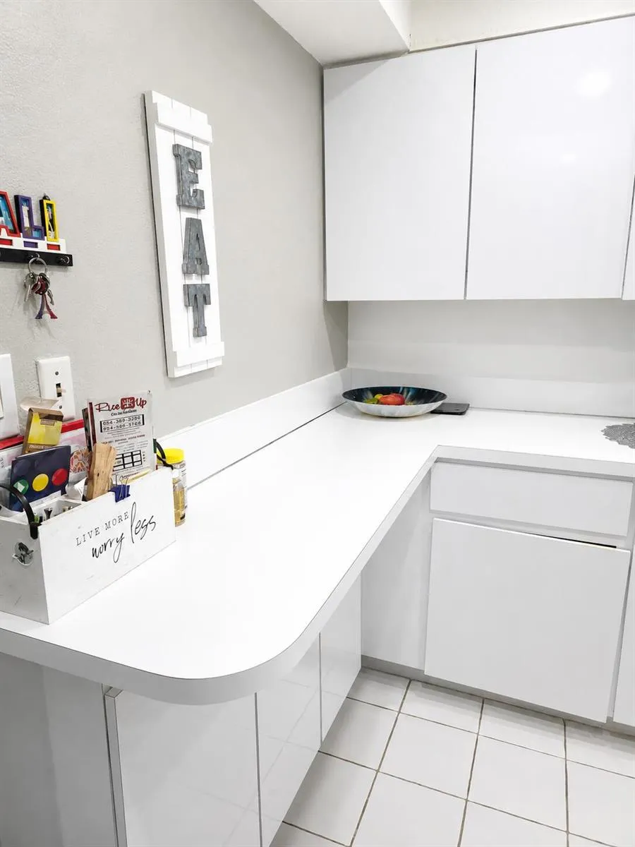 16300 Golf Club Road #314 Weston, FL 33326