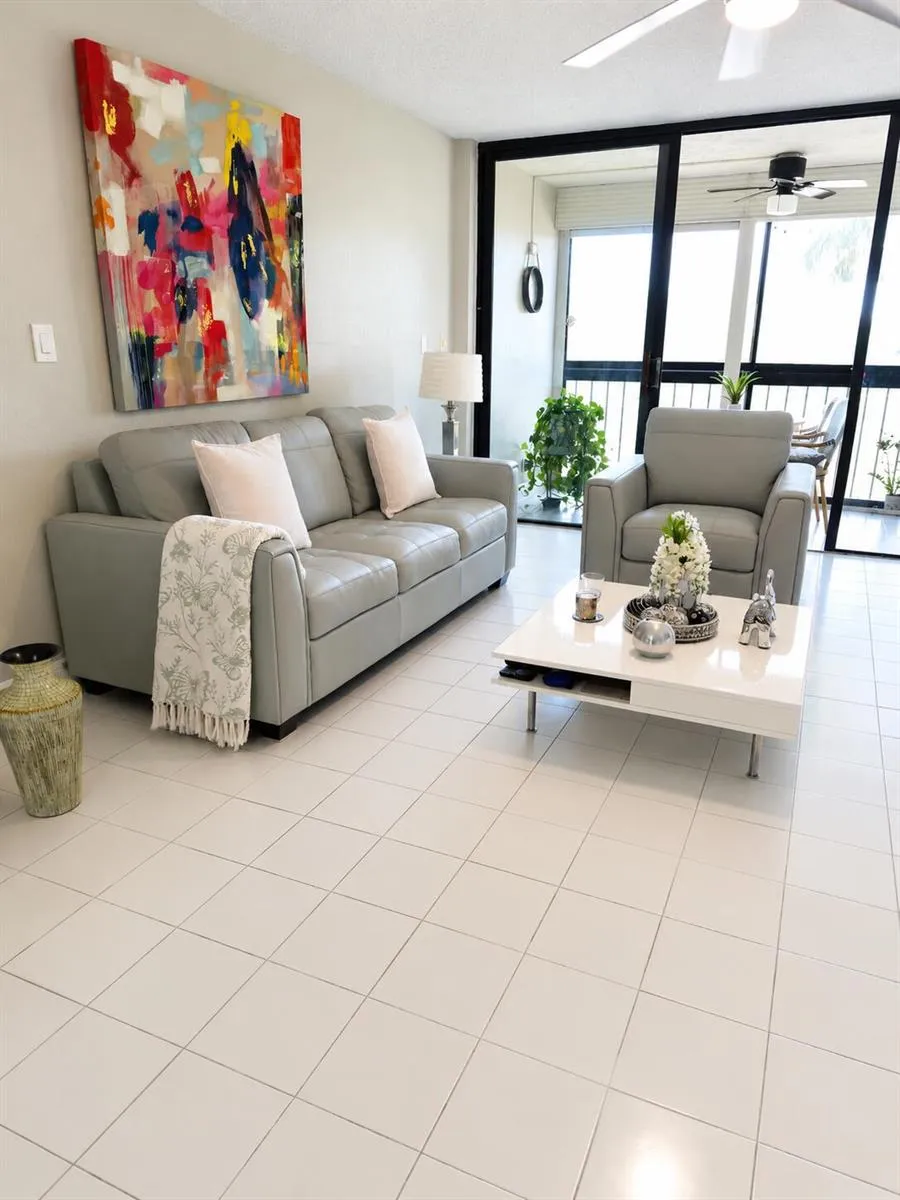 16300 Golf Club Road #314 Weston, FL 33326