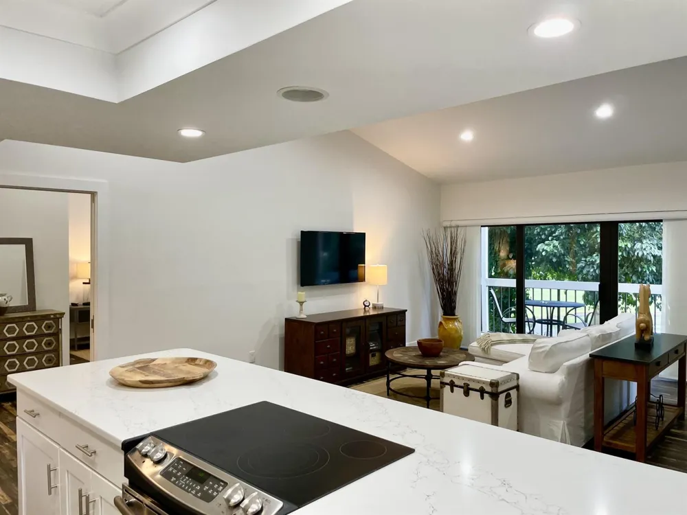 11863 WIMBLEDON CIRCLE #546 Wellington, FL 33414