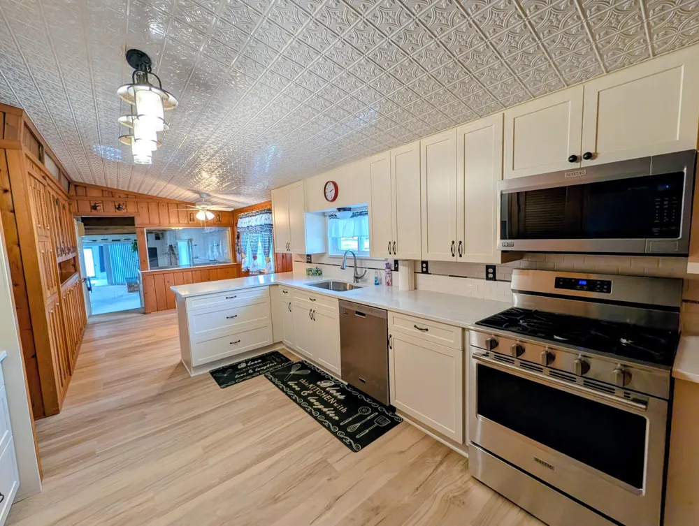 1656 Riverside Drive Au Gres Township, MI 48703