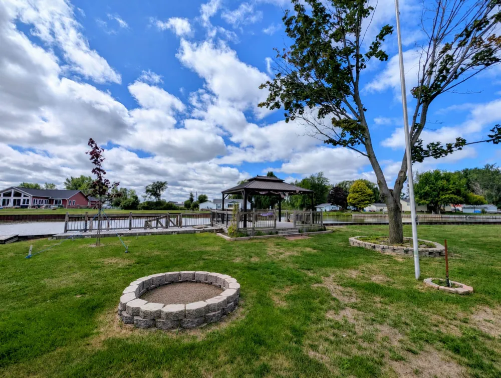 1656 Riverside Drive Au Gres Township, MI 48703