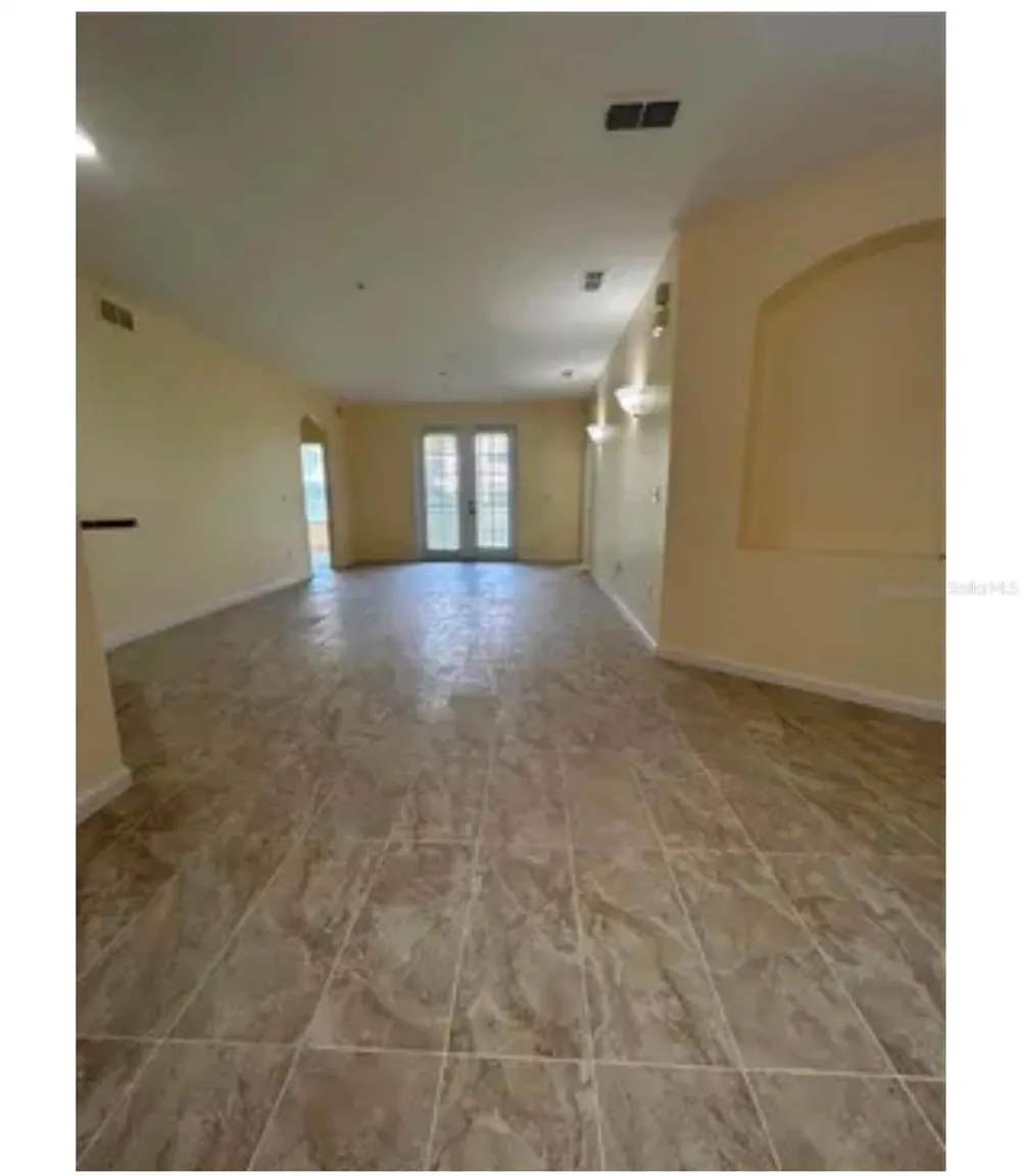 3001 GREYSTONE LOOP #102 Kissimmee, FL 34741