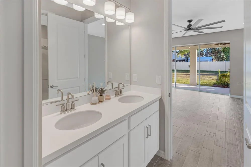10551 TRANQUIL MEADOW LOOP Riverview, FL 33569