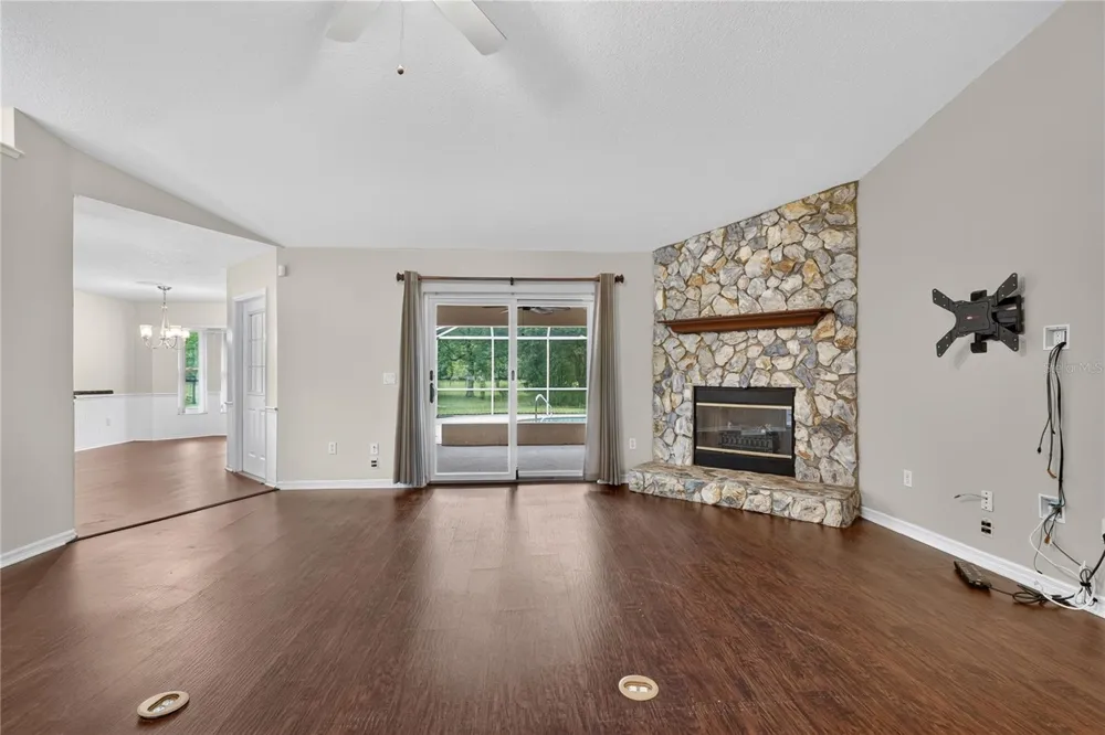389 SW BIG TREE ROAD Dunnellon, FL 34431