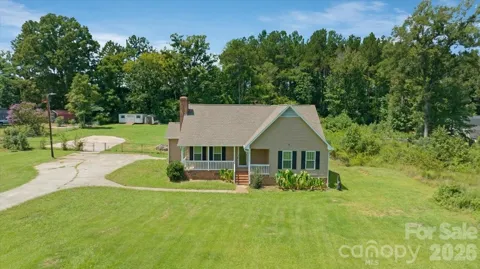 2827 E Pinewood Road