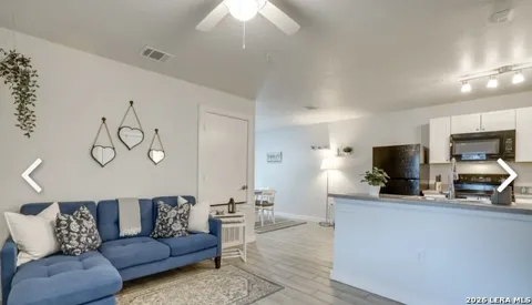 6423 Melissa Ann Unit 1206