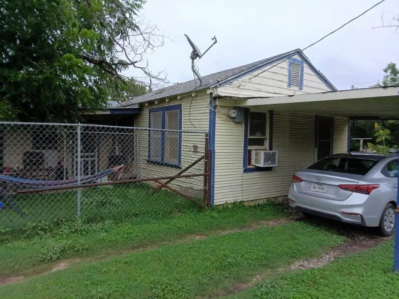 1609 Avenue B Brownwood, TX 76801