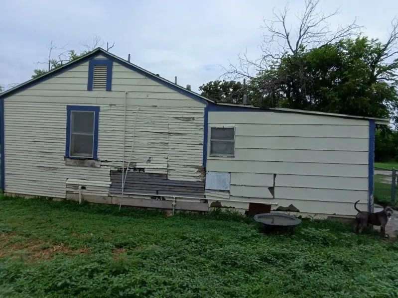 1609 Avenue B Brownwood, TX 76801