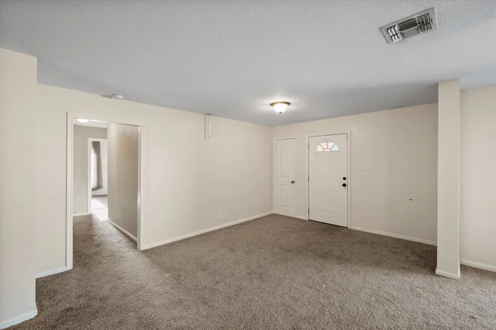 807 E Tyler Street Mexia, TX 76667