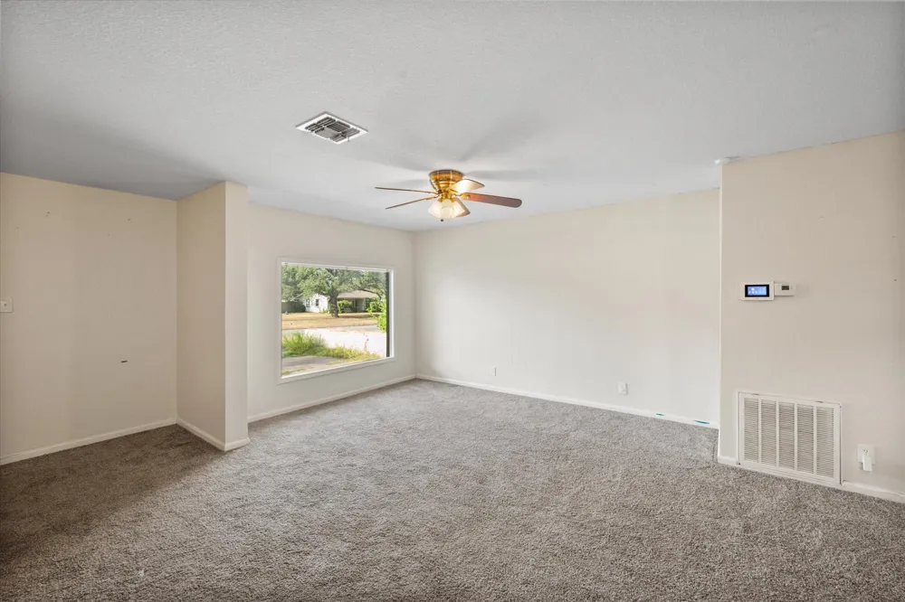 807 E Tyler Street Mexia, TX 76667
