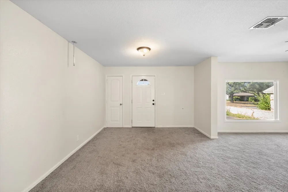 807 E Tyler Street Mexia, TX 76667