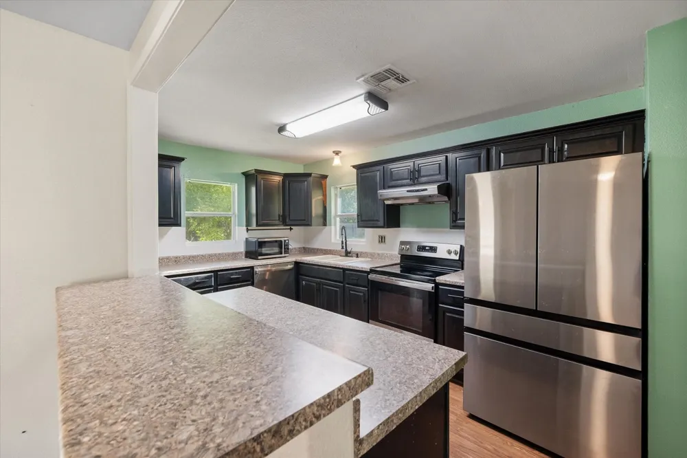 807 E Tyler Street Mexia, TX 76667