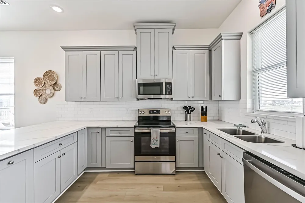 23500 San Luis Pass Road #5 Galveston, TX 77554