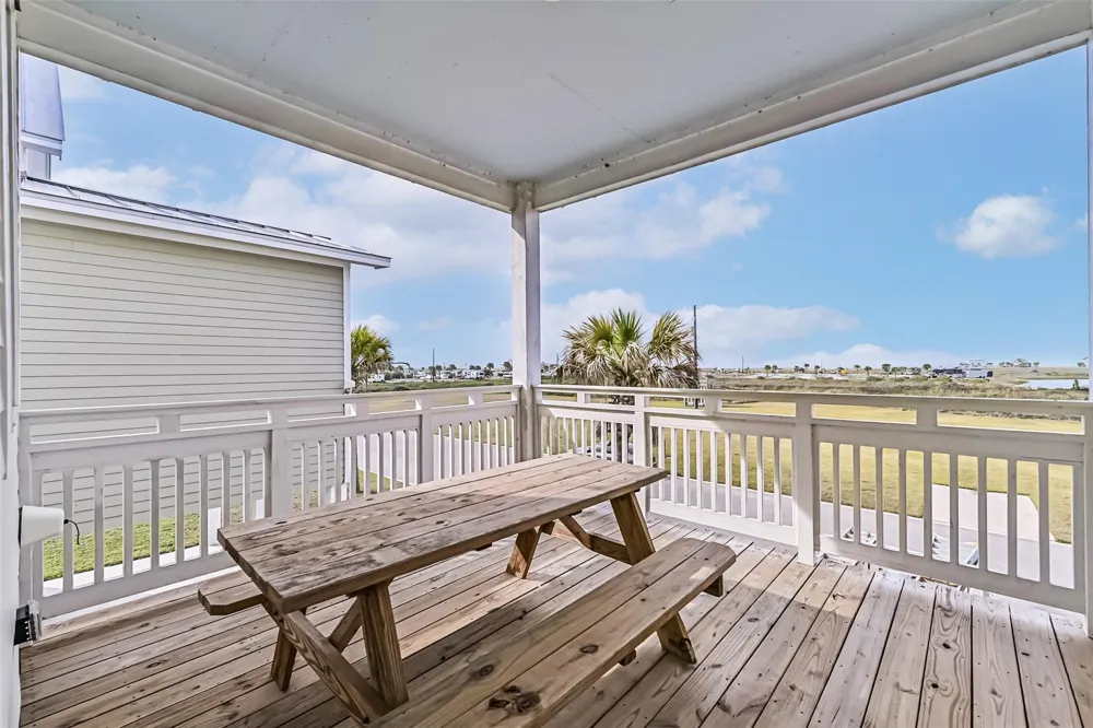 23500 San Luis Pass Road #5 Galveston, TX 77554