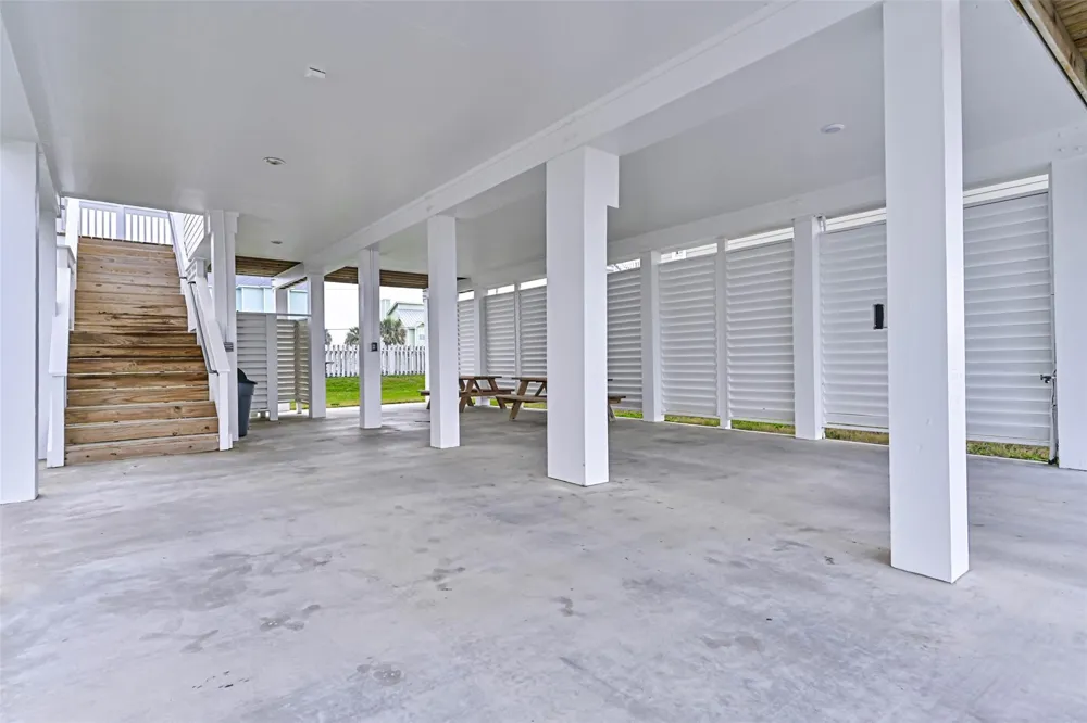 23500 San Luis Pass Road #5 Galveston, TX 77554