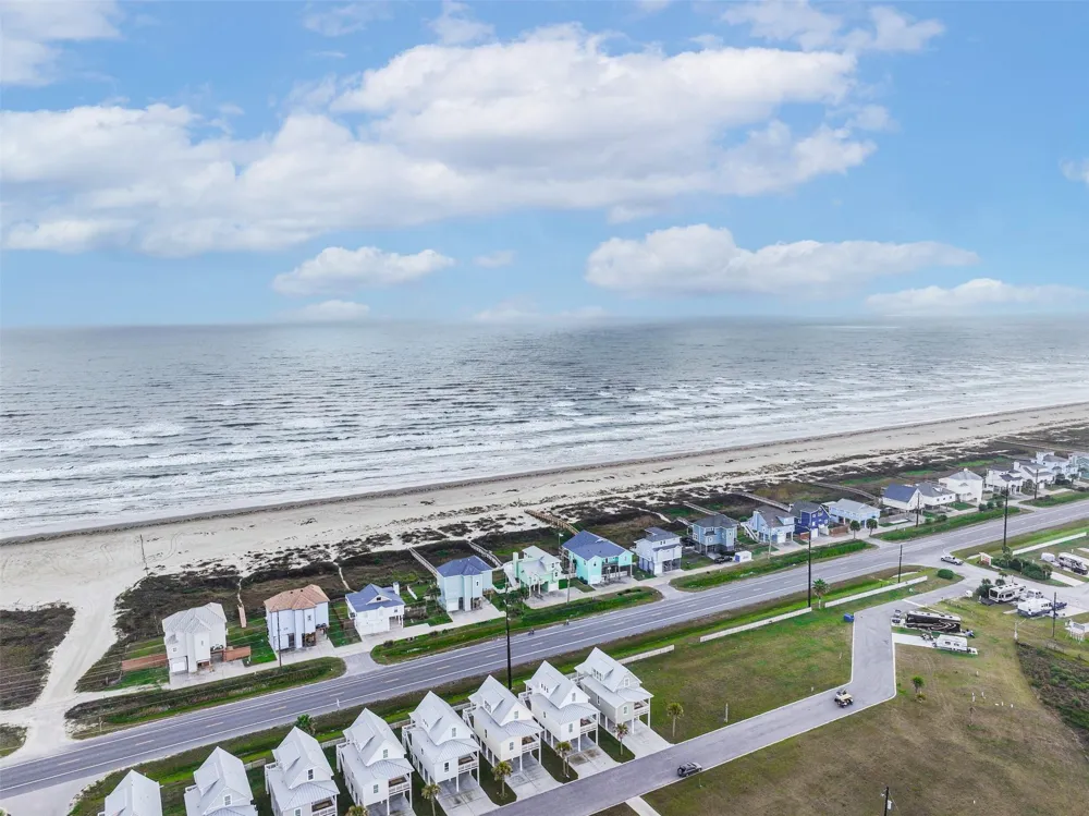 23500 San Luis Pass Road #5 Galveston, TX 77554