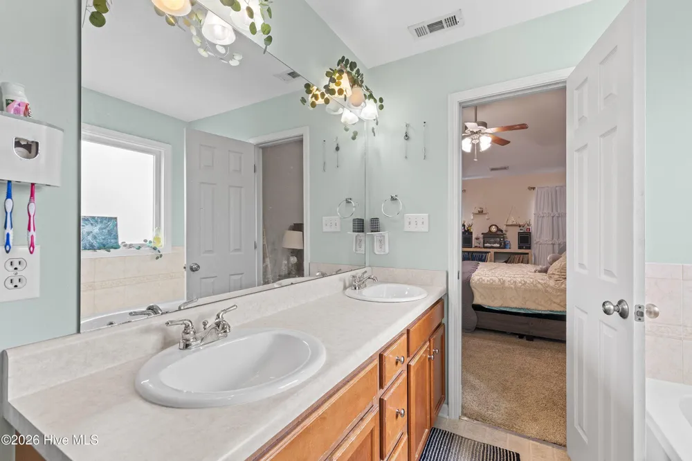 185 Snowberry Lane Smithfield, NC 27577
