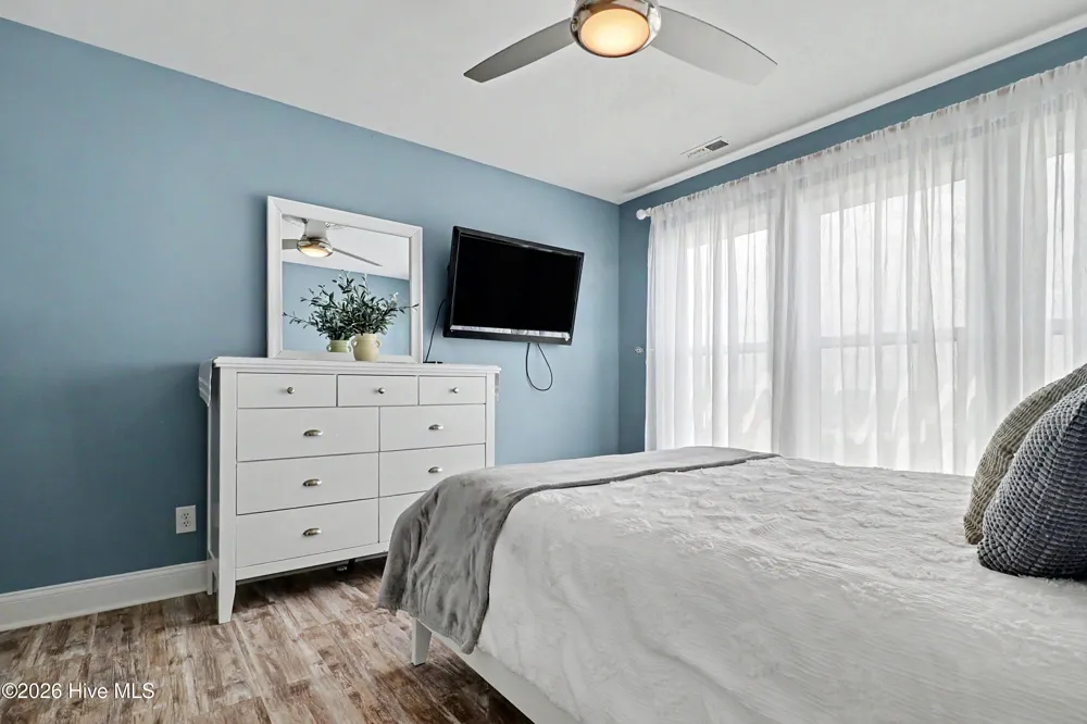2227 E Beach Drive Oak Island, NC 28465