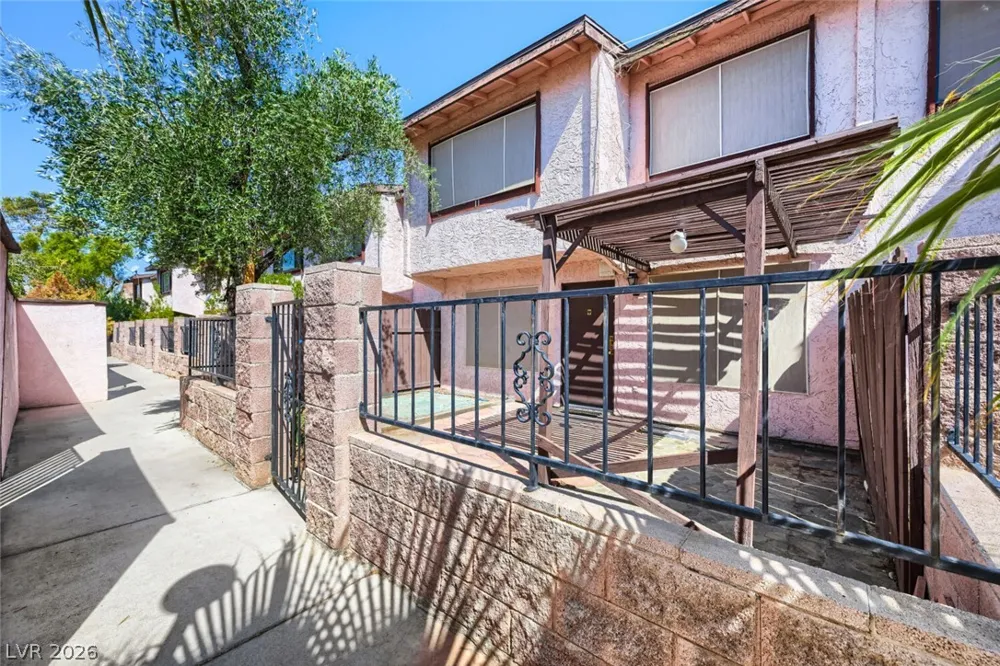 4362 Caliente Street #11 Las Vegas, NV 89119
