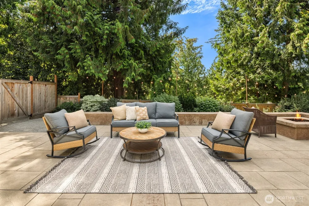 4859 86th Avenue SE Mercer Island, WA 98040