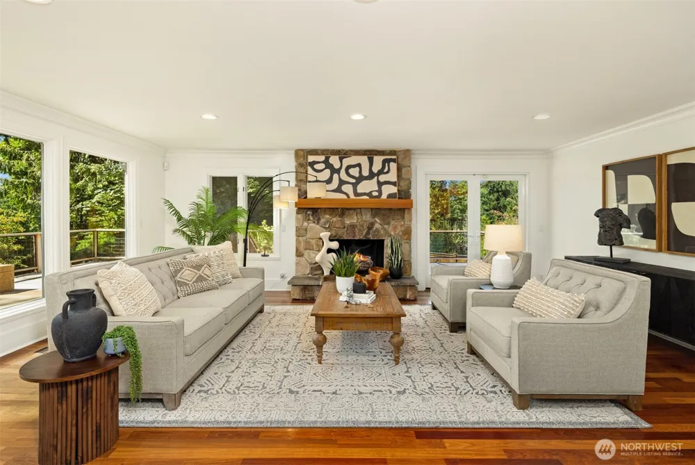 4859 86th Avenue SE Mercer Island, WA 98040