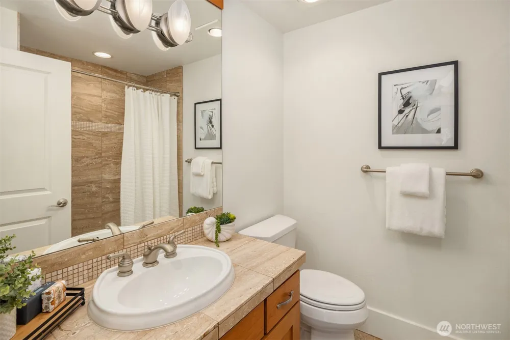 4859 86th Avenue SE Mercer Island, WA 98040