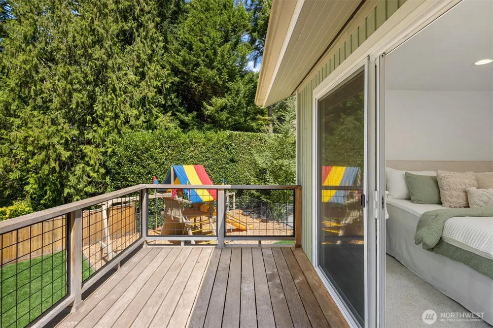 4859 86th Avenue SE Mercer Island, WA 98040