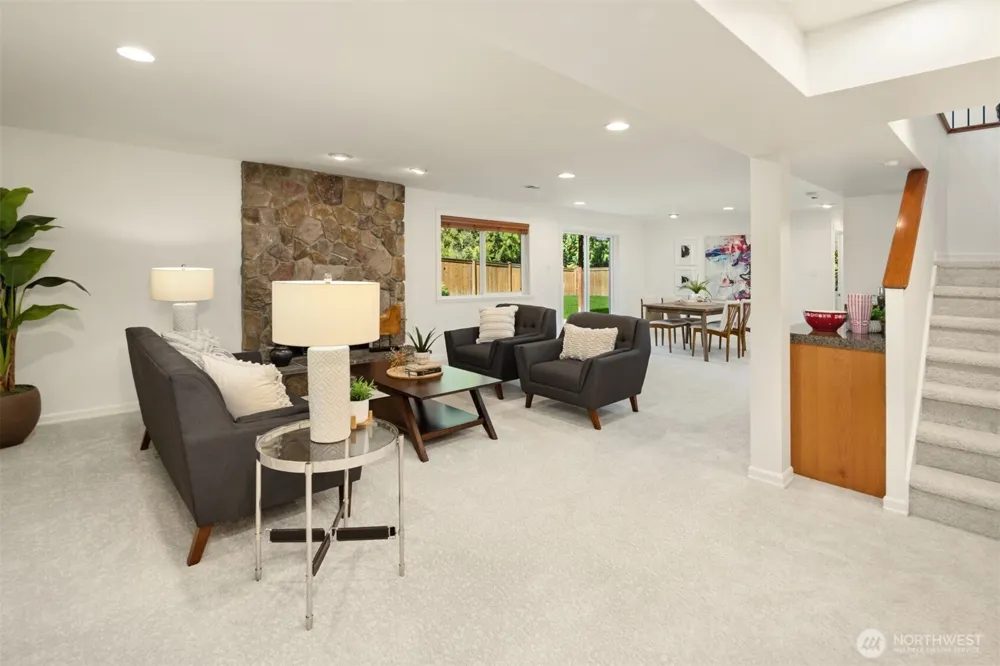 4859 86th Avenue SE Mercer Island, WA 98040