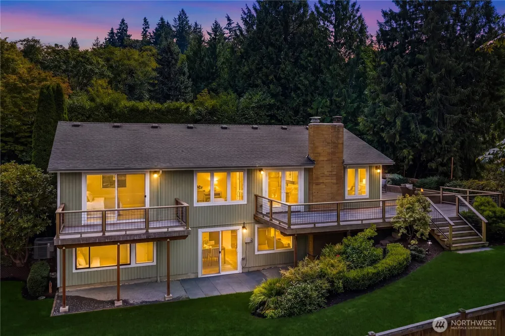 4859 86th Avenue SE Mercer Island, WA 98040