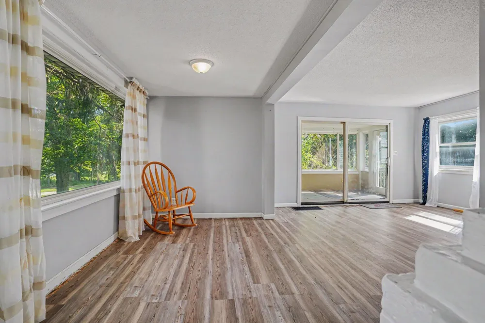 2379 Dumont Lake Road Allegan Township, MI 49010