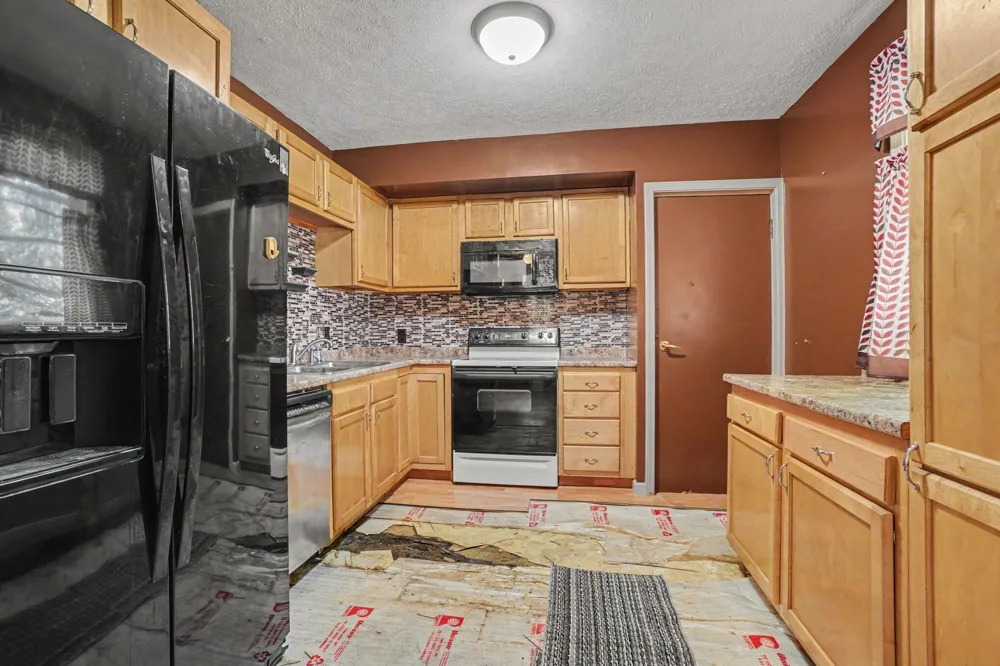 2379 Dumont Lake Road Allegan Township, MI 49010