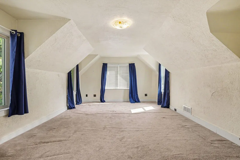 2379 Dumont Lake Road Allegan Township, MI 49010