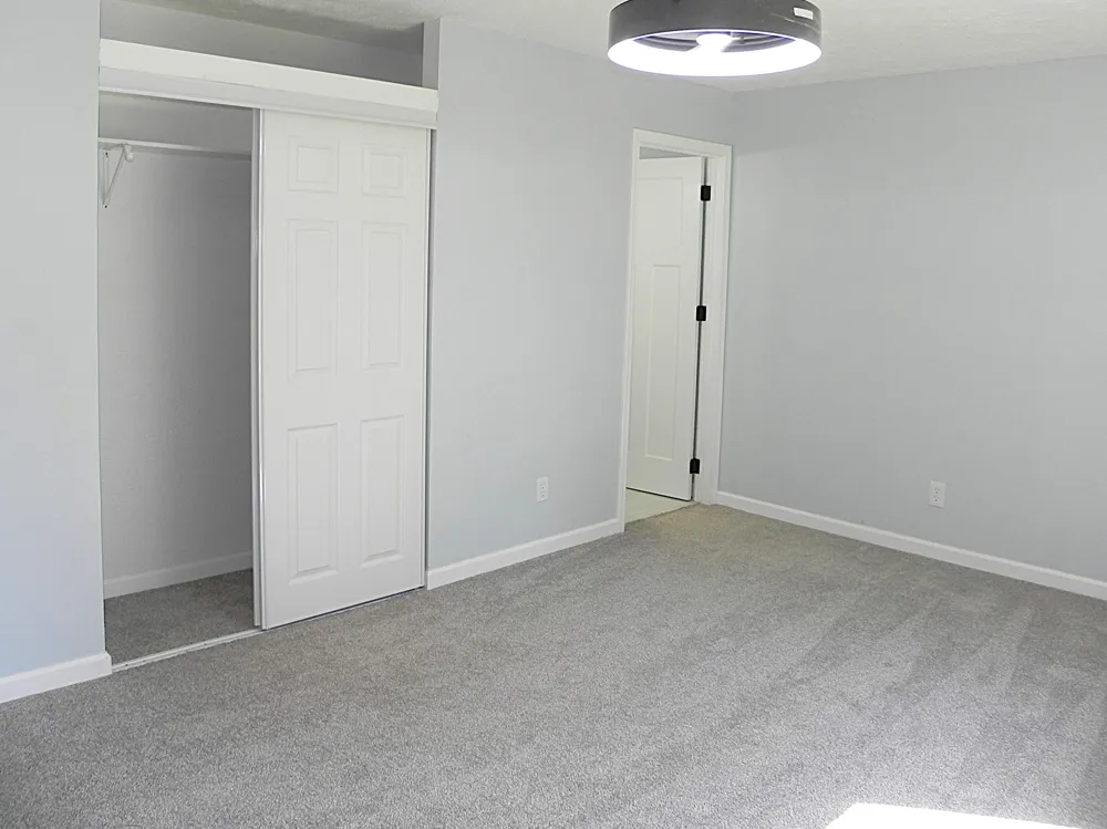 13805 Riverside Drive Constantine Township, MI 49042