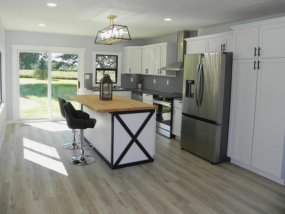 13805 Riverside Drive Constantine Township, MI 49042