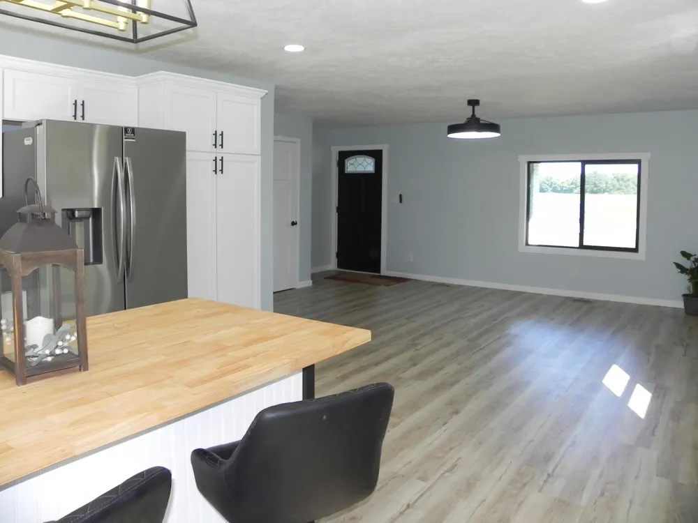 13805 Riverside Drive Constantine Township, MI 49042