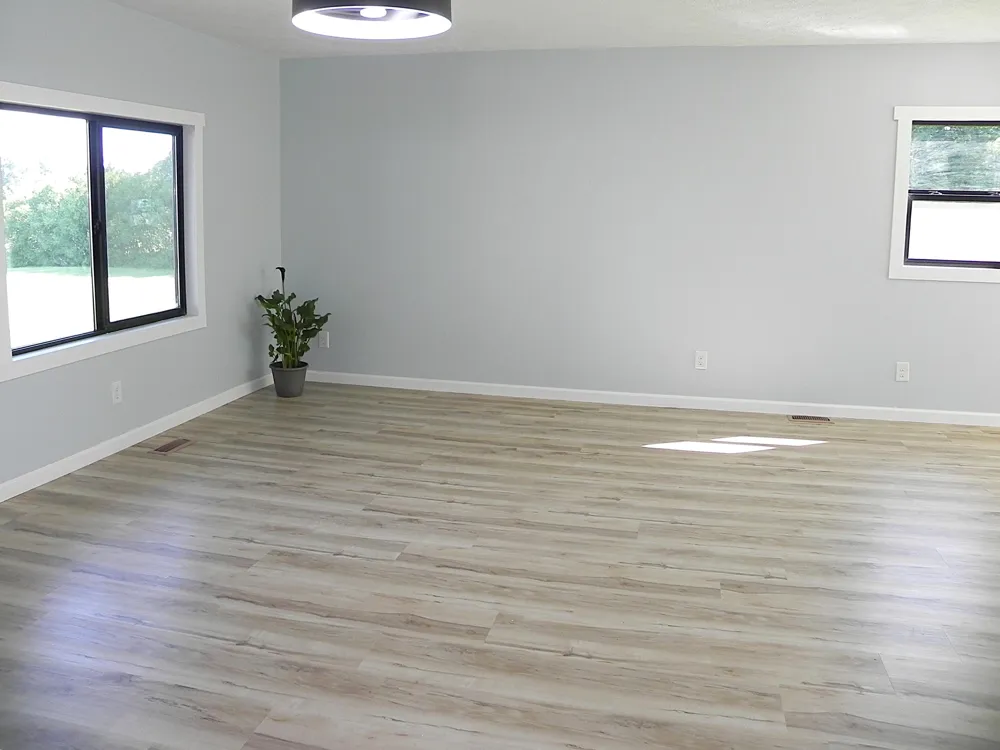 13805 Riverside Drive Constantine Township, MI 49042
