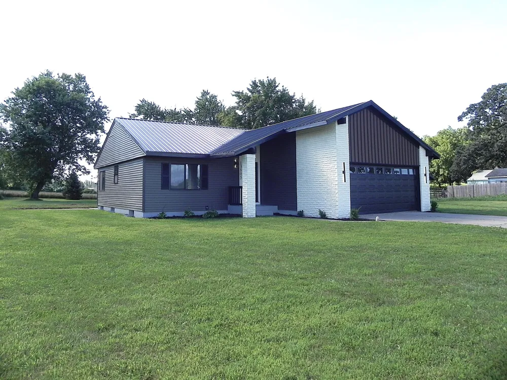 13805 Riverside Drive Constantine Township, MI 49042