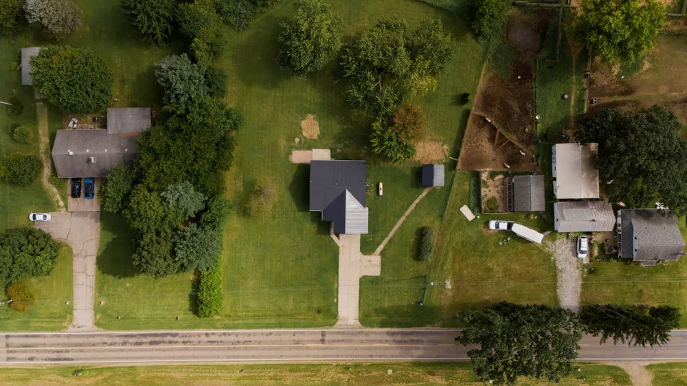 13805 Riverside Drive Constantine Township, MI 49042