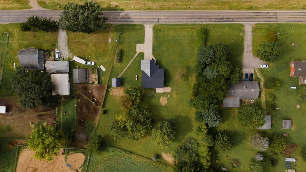 13805 Riverside Drive Constantine Township, MI 49042