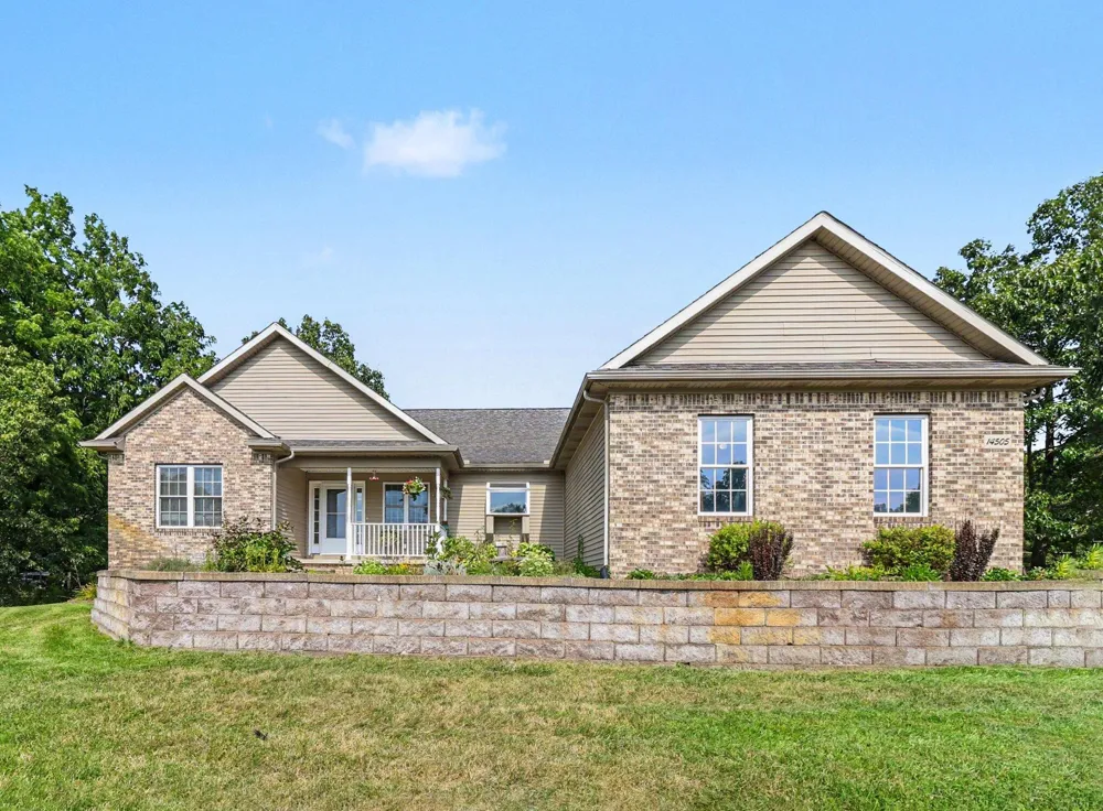 14505 Meadowpark Drive Unadilla Township, MI 48169