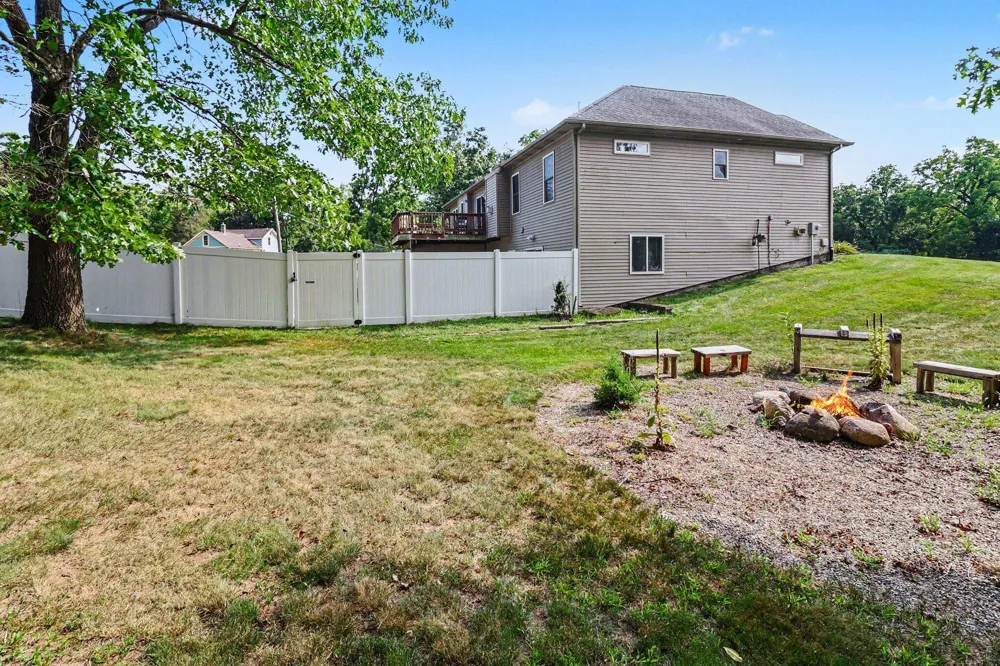14505 Meadowpark Drive Unadilla Township, MI 48169