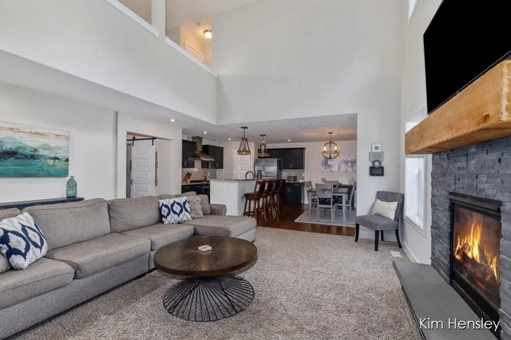 9413 Sunset Ridge Drive NE Algoma Township, MI 49341