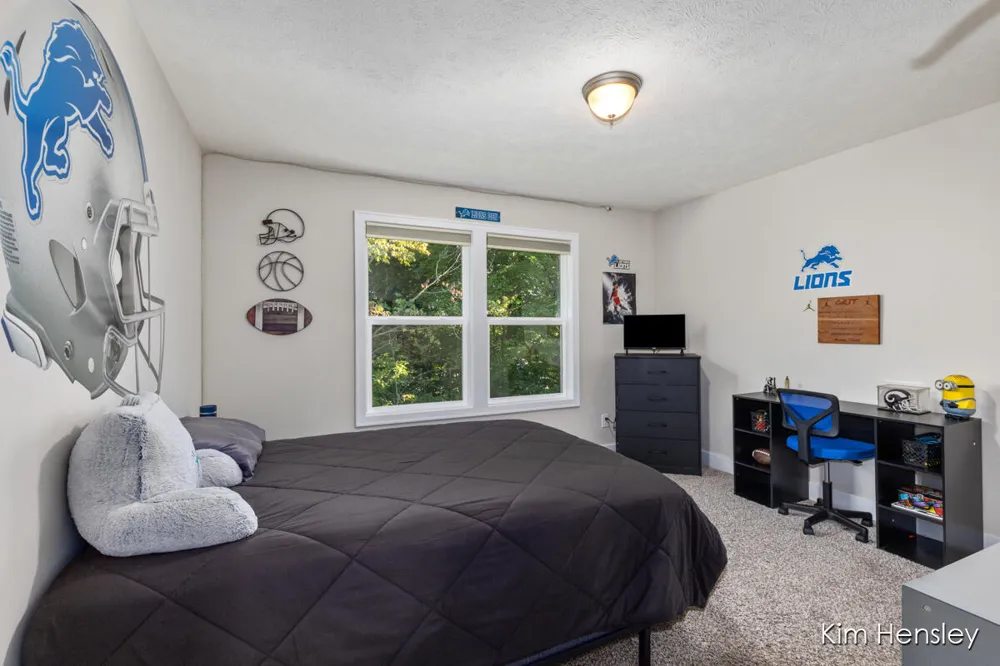 9413 Sunset Ridge Drive NE Algoma Township, MI 49341
