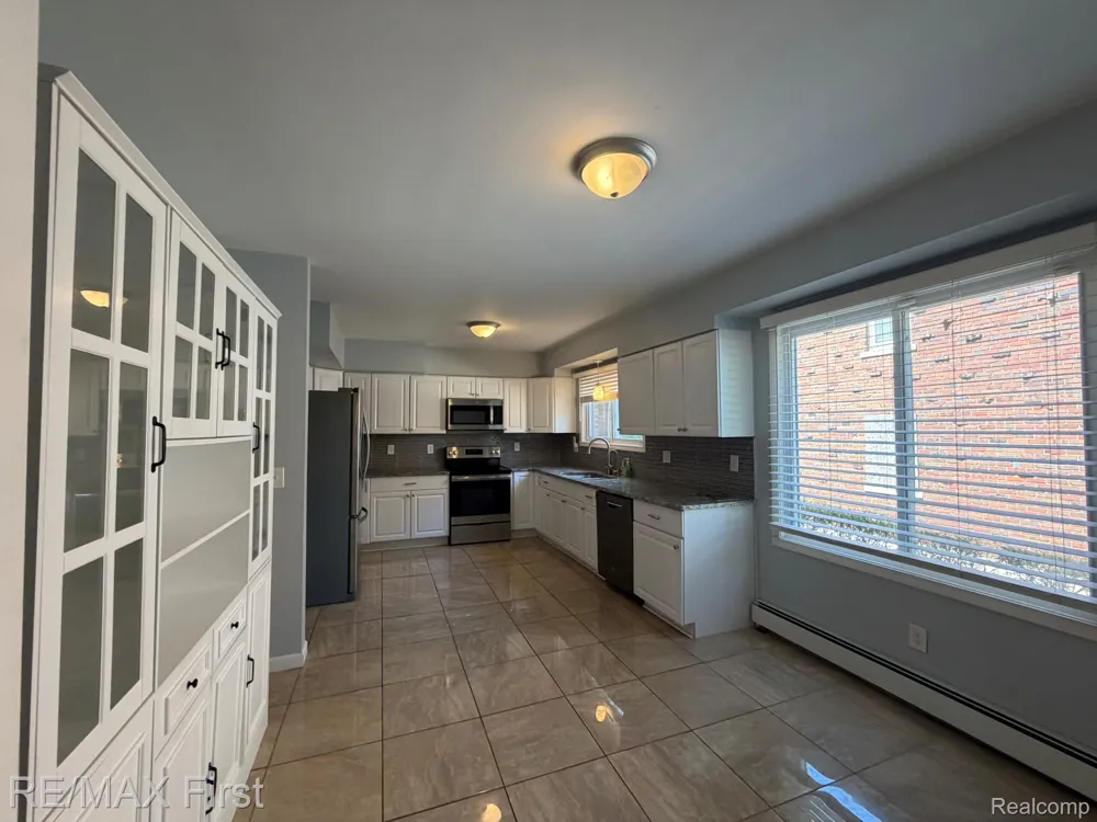 1349 Devonshire Road Grosse Pointe Park City, MI 48230