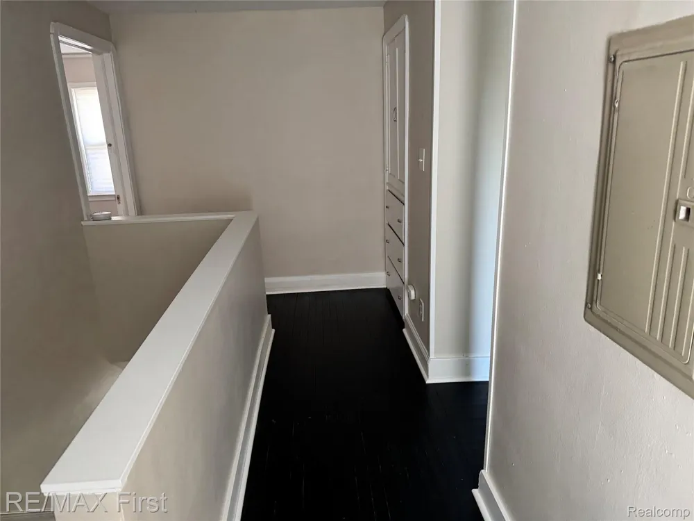 1349 Devonshire Road Grosse Pointe Park City, MI 48230