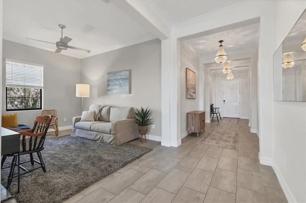 7028 HIGHGATE LANE Bradenton, FL 34202