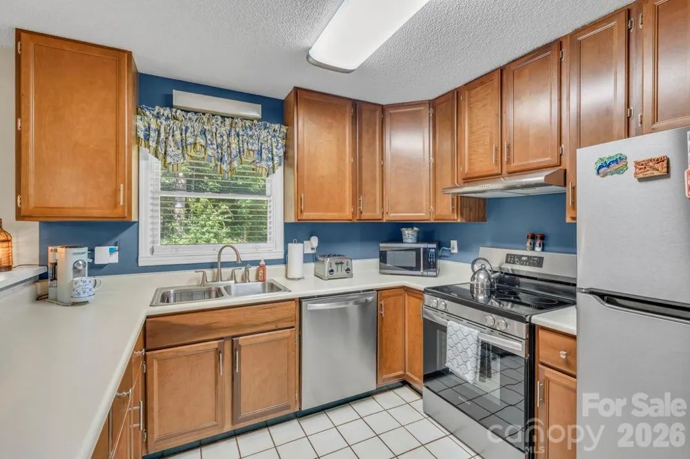 655 Overlook Drive Spruce Pine, NC 28777